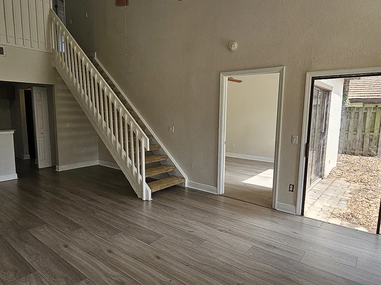 4208 Palm Bay Cir #C — Photo 9