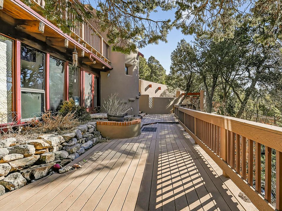 1st image of 52 Forest Park Rd