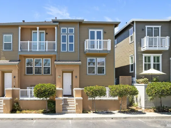251 Marina Village Rd, Benicia, CA 94510