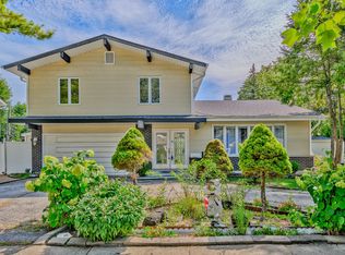1121 N Greenfield Ln, Mount Prospect, IL 60056