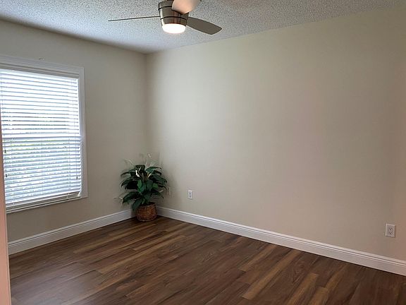 5th image of 6891 Myerlee Gardens Ave