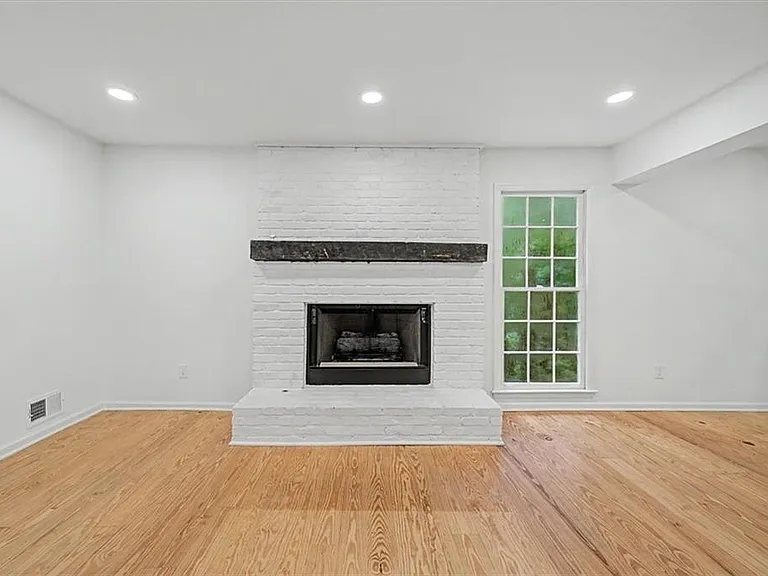 3868 Emerson St — Photo 8