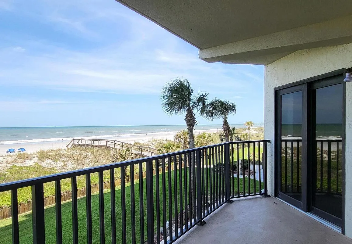 2 bed, 2.0 bath, 1212 sqft, $3,900 — Photo 1