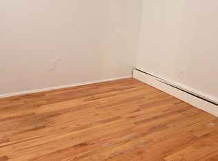 21-31 41st St #2A, Astoria, NY 11105