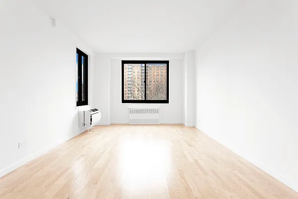 Rented by Olnick Organization | media 4