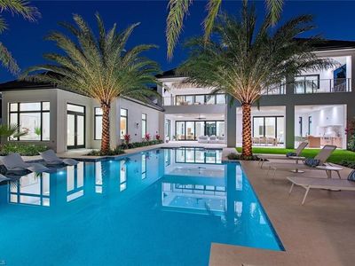 2145 Coach House LN, Naples, FL, 34105