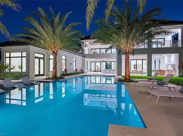 2145 Coach House LN, NAPLES, FL 34105