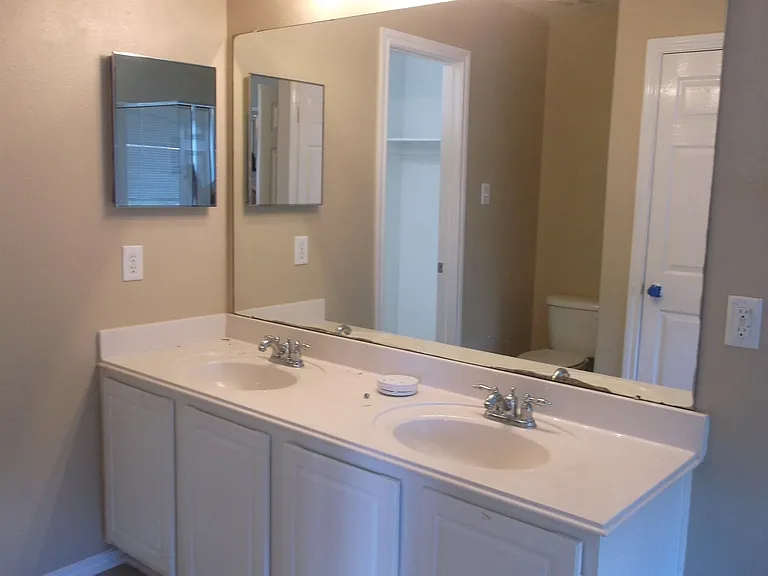 16107 Sandy Path Ln — Photo 4