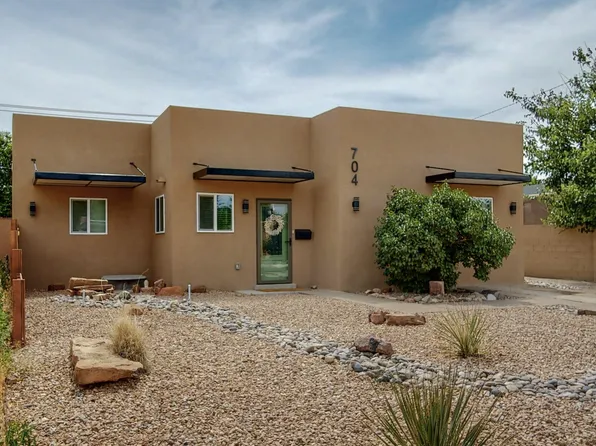 704 Truman St SE, Albuquerque, NM 87108