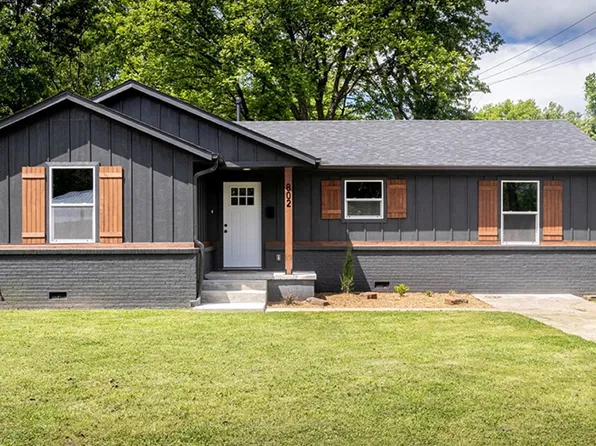 802 S Russell St, Skiatook, OK 74070