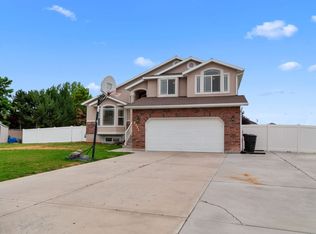 2373 N 1050 W, Clinton, UT 84015