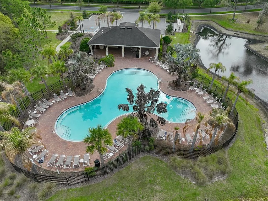 5 bed, 3.0 bath, 2605 sqft, $2,750 — Photo 3