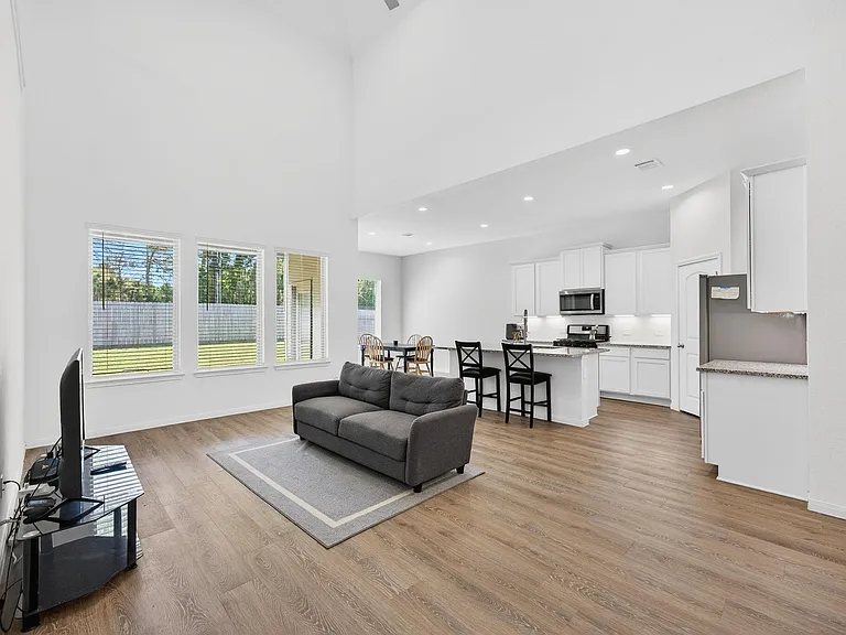 1502 Crystal Falls Dr — Photo 12