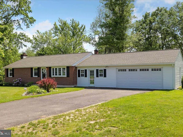 644 Jennifer Ln, Gilbertsville, PA 19525