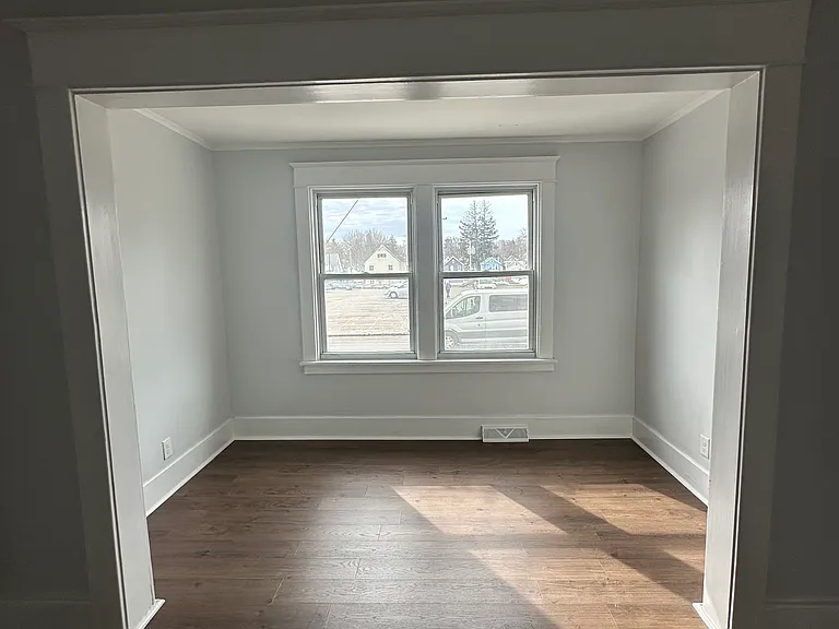 236 Mohawk Ave #1 — Photo 2