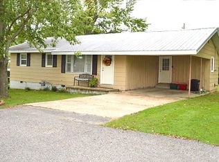 1106 Memory Ln, Dexter, MO 63841