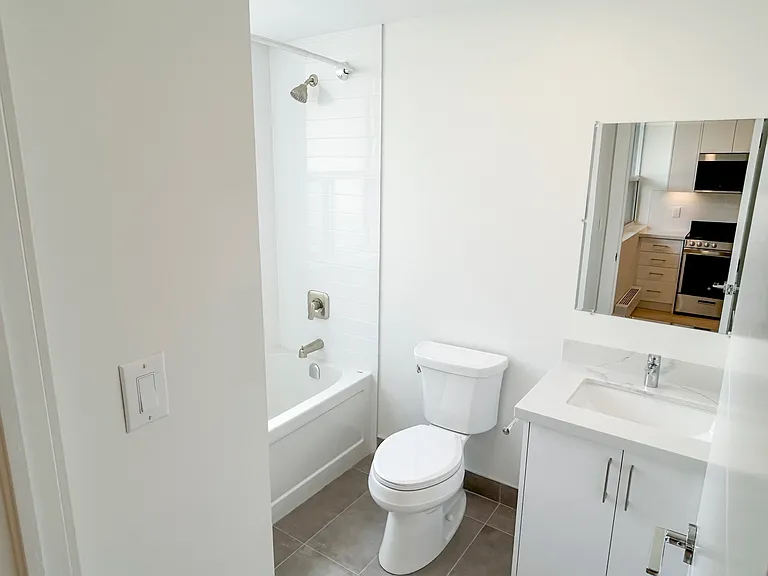 920 Inverhouse Dr — Photo 9