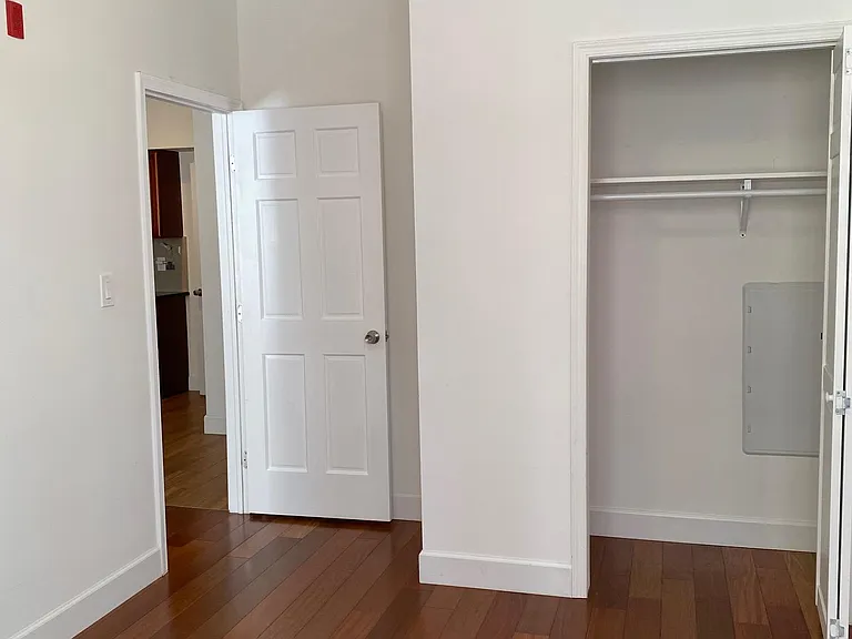 1028 Wood St #2F — Photo 6