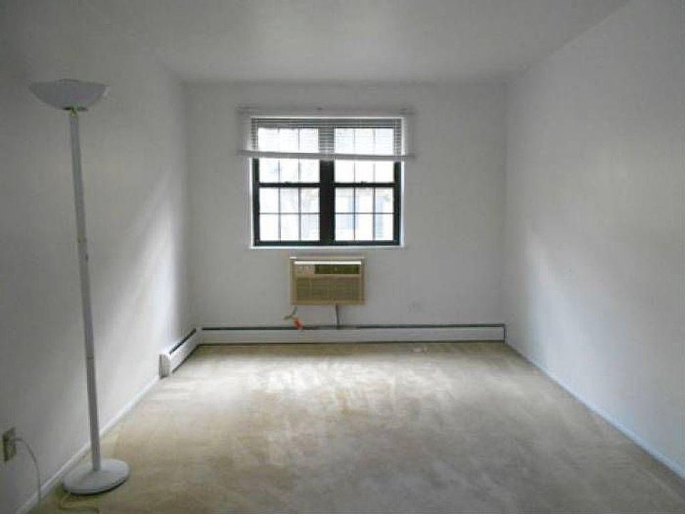 2nd image of 22034 64th Ave