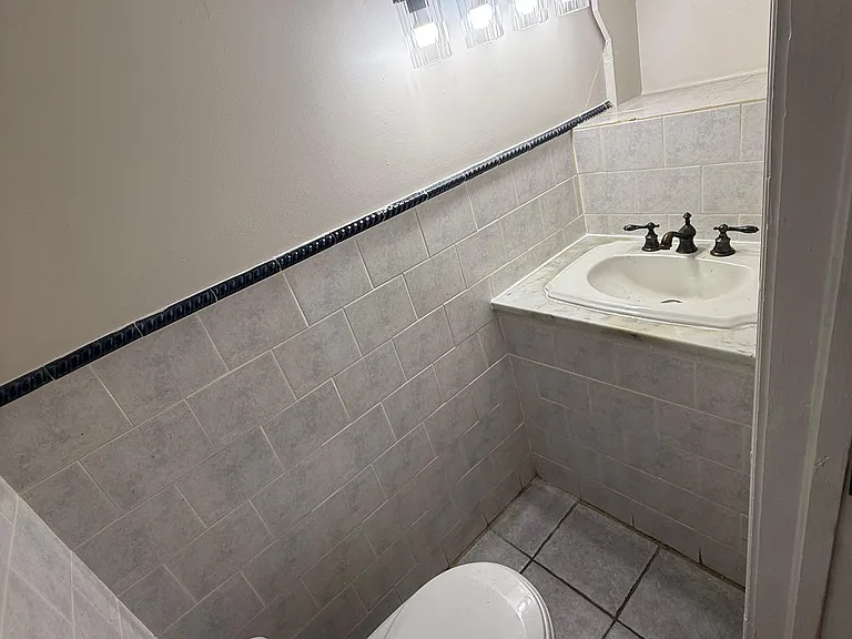 57 Ferry St #1 — Photo 39