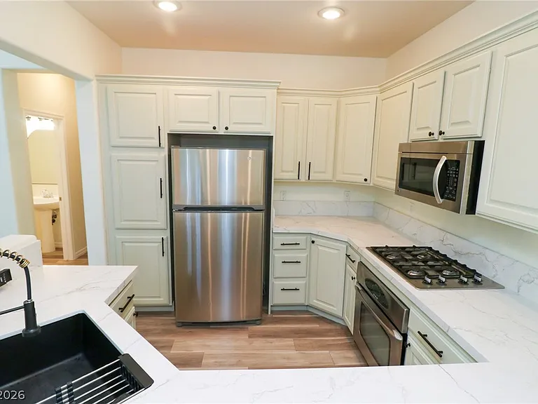 1510 Plaza Centre Dr #105 — Photo 9