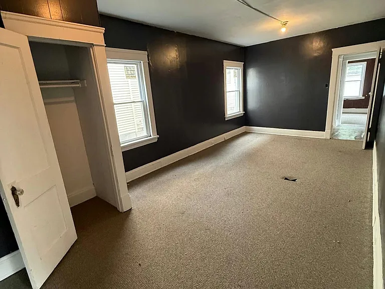 11706 Farringdon Ave #1 — Photo 5