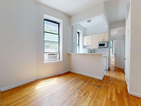 2nd image of 158 W 84th St APT 1B