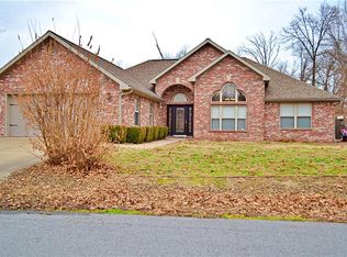 1 Boreray Ln, Bella Vista, AR 72715
