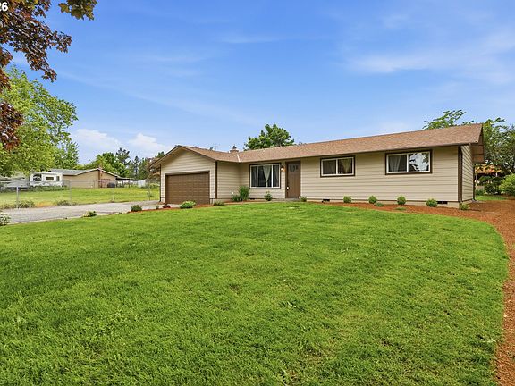 3rd image of 11917 SE 222nd Dr