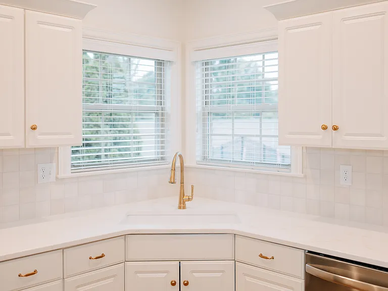 5304 Wolfpen Woods Dr — Photo 10