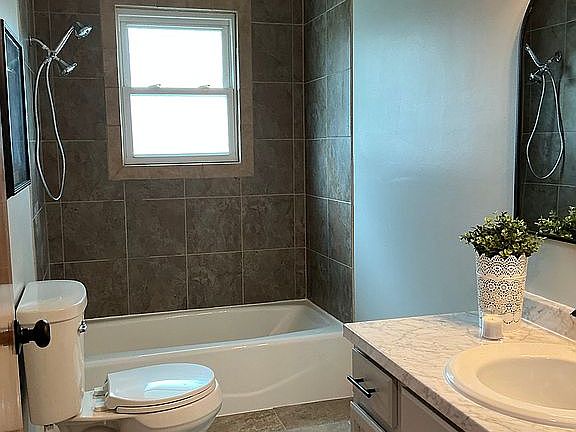 Main Floor Bathroom