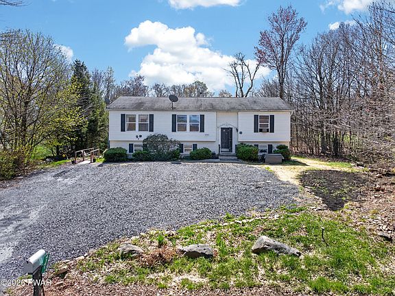 3rd image of 4141 Hickory Rd