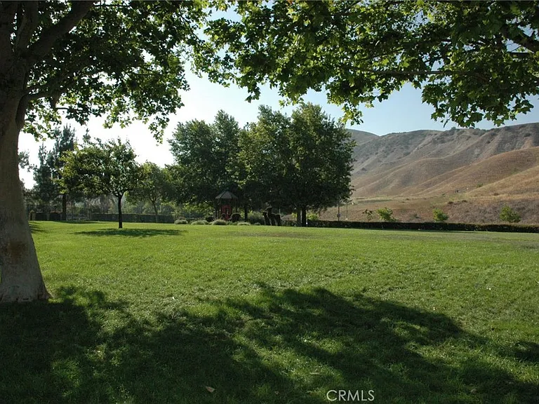 19608 Shadow Glen Cir — Photo 34