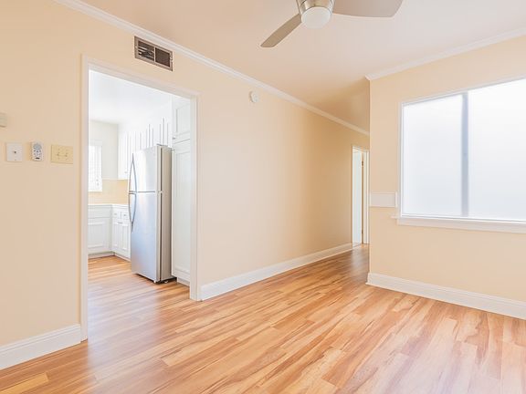3rd image of 19 Belle Ave APT 8