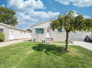 30644 Normal St, Roseville, MI 48066
