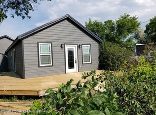 102 2nd St NE, Belfield, ND 58622