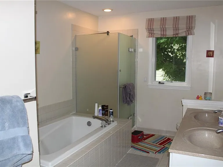 649 Heritage Hls #B — Photo 7
