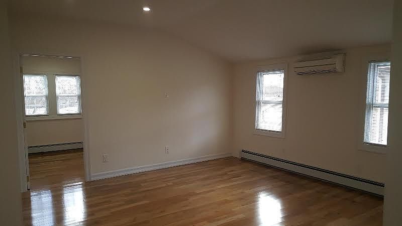 1st image of 13919 87th Ave