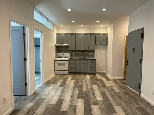 Rented by Compass | media 4