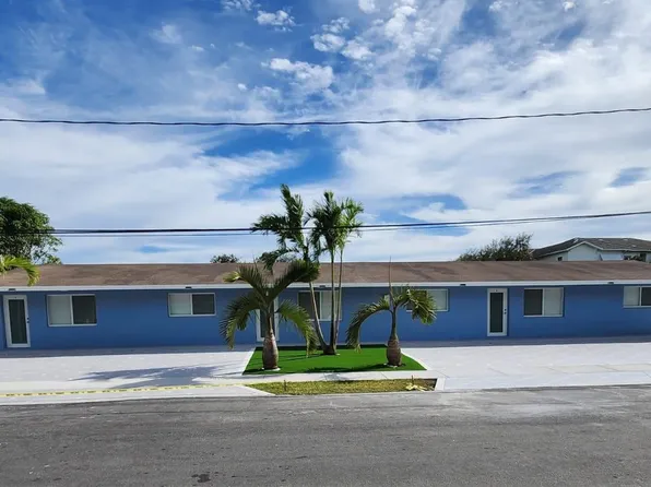 70 NW 13th Ave APT 2, Dania, FL 33004