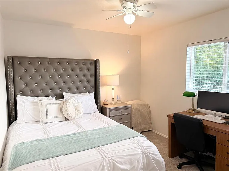 5027 SW 16th Pl #102 — Photo 23