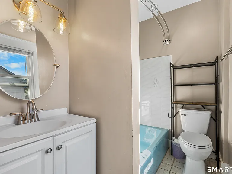 304 Fairview Ave — Photo 7