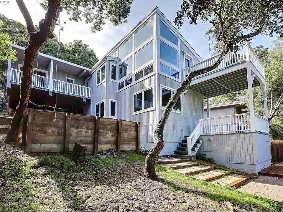 1st image of 719 Alameda De Las Pulgas