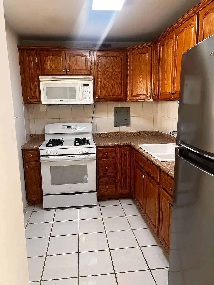 Building Photo - 1450 E 55th Pl #518S