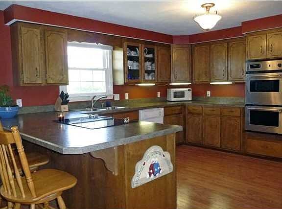 3rd image of 3018 N County Road 720 E