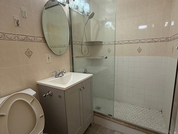 4th image of 24031 68th Ave #1