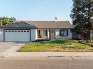 1697 River Springs Ave, Porterville, CA 93257