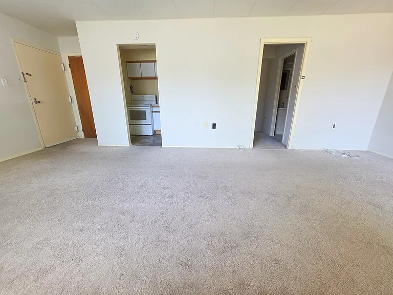 125 Clubhouse Dr SW #7 — Photo 7