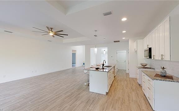 4th image of 2509 9th St W