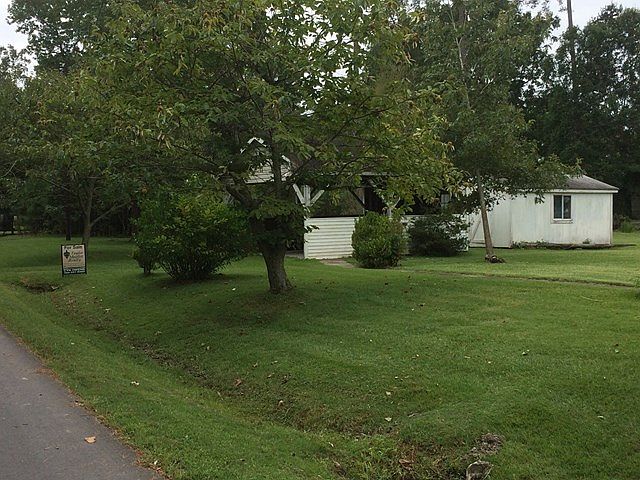 1st image of 147 Laurel St